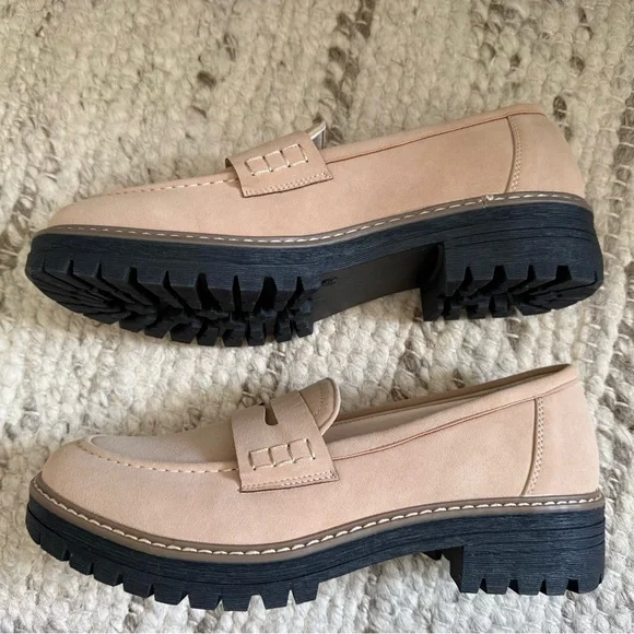 Women’s Classic Platform Chunky Loafers - Picture 3 of 5